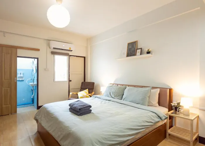 206hiddennest, Local With Street Food Only 15 Min Walk To Skytrain * Bangkok