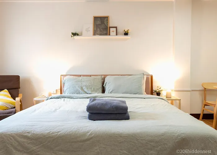 206hiddennest, Local With Street Food Only 15 Min Walk To Skytrain * Bangkok
