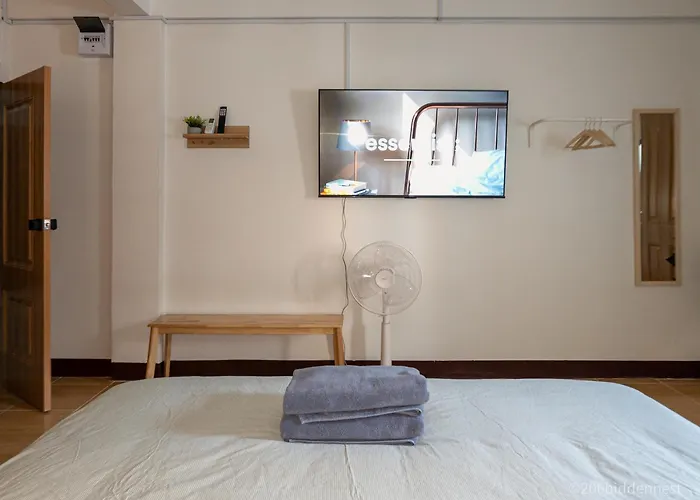 206hiddennest, Local With Street Food Only 15 Min Walk To Skytrain *